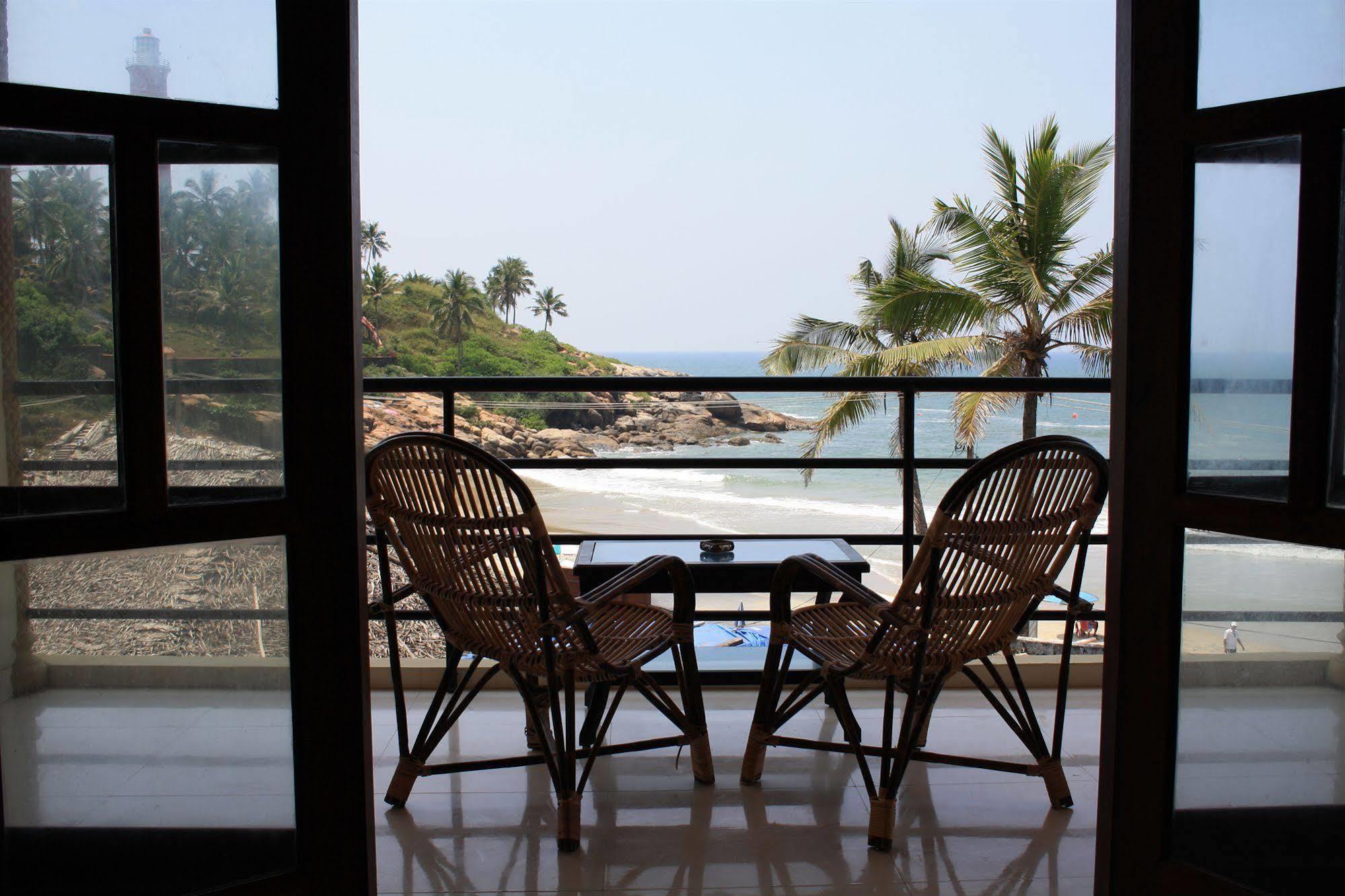 The Ocean Park Beach Resort Kovalam Dış mekan fotoğraf