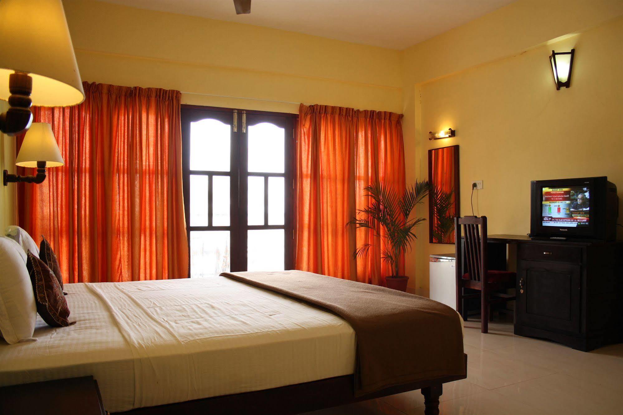The Ocean Park Beach Resort Kovalam Dış mekan fotoğraf