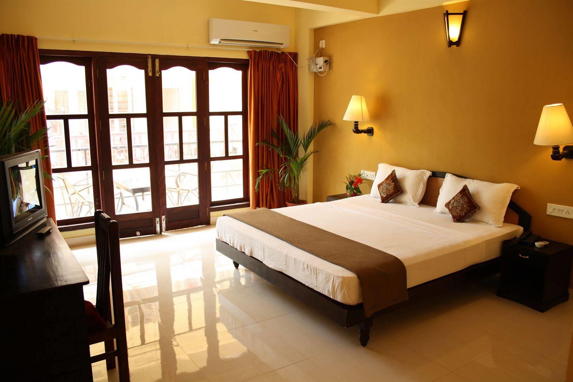 The Ocean Park Beach Resort Kovalam Dış mekan fotoğraf
